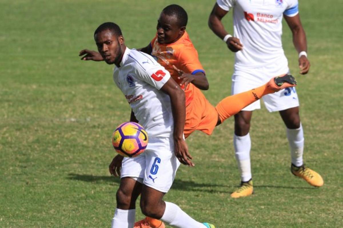 ¡El sorpresivo 11 que usaría Olimpia para la semifinal de ida ante Motagua!