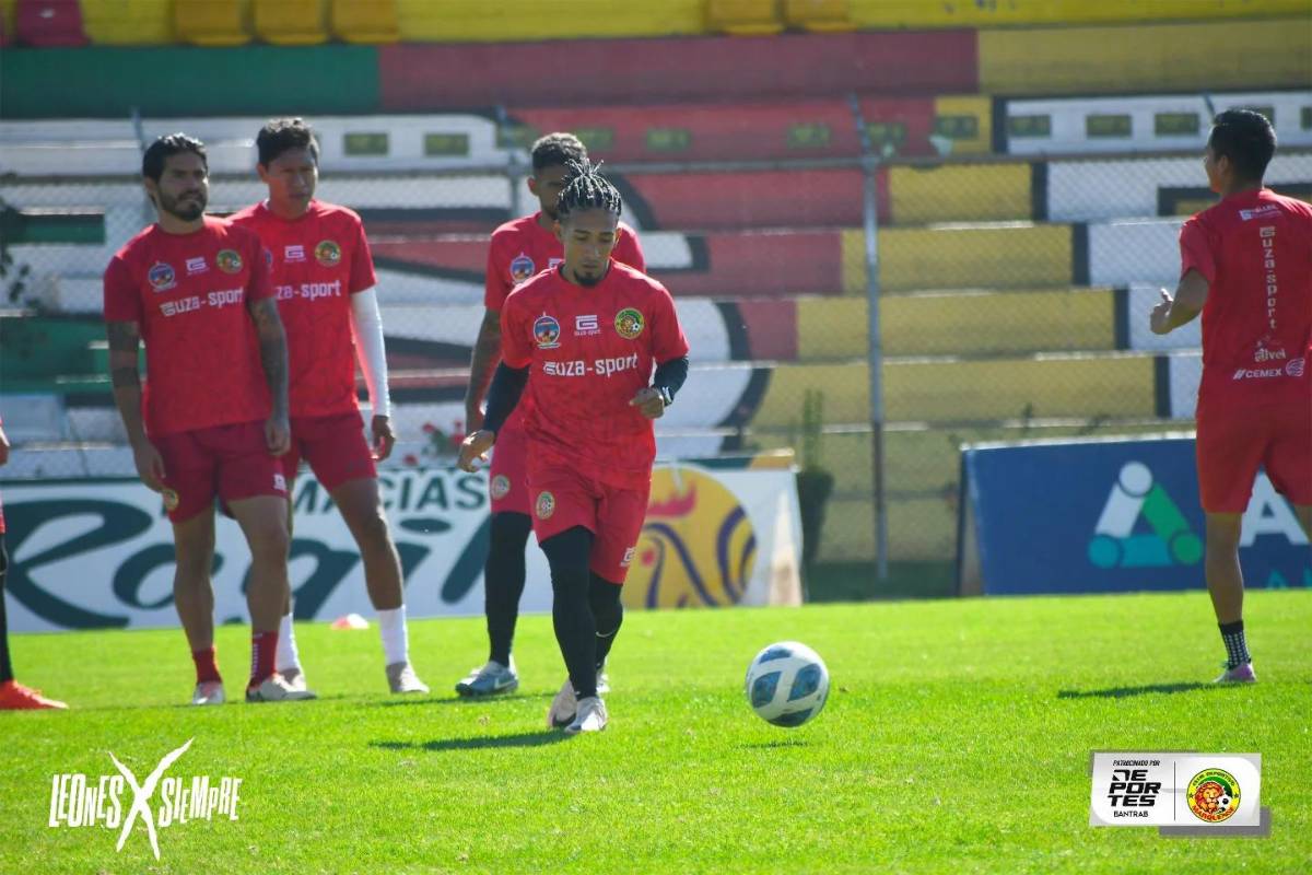 Hernán Medford y el equipazo que está armando con su club en Centroamérica: Fichó a un delantero hondureño