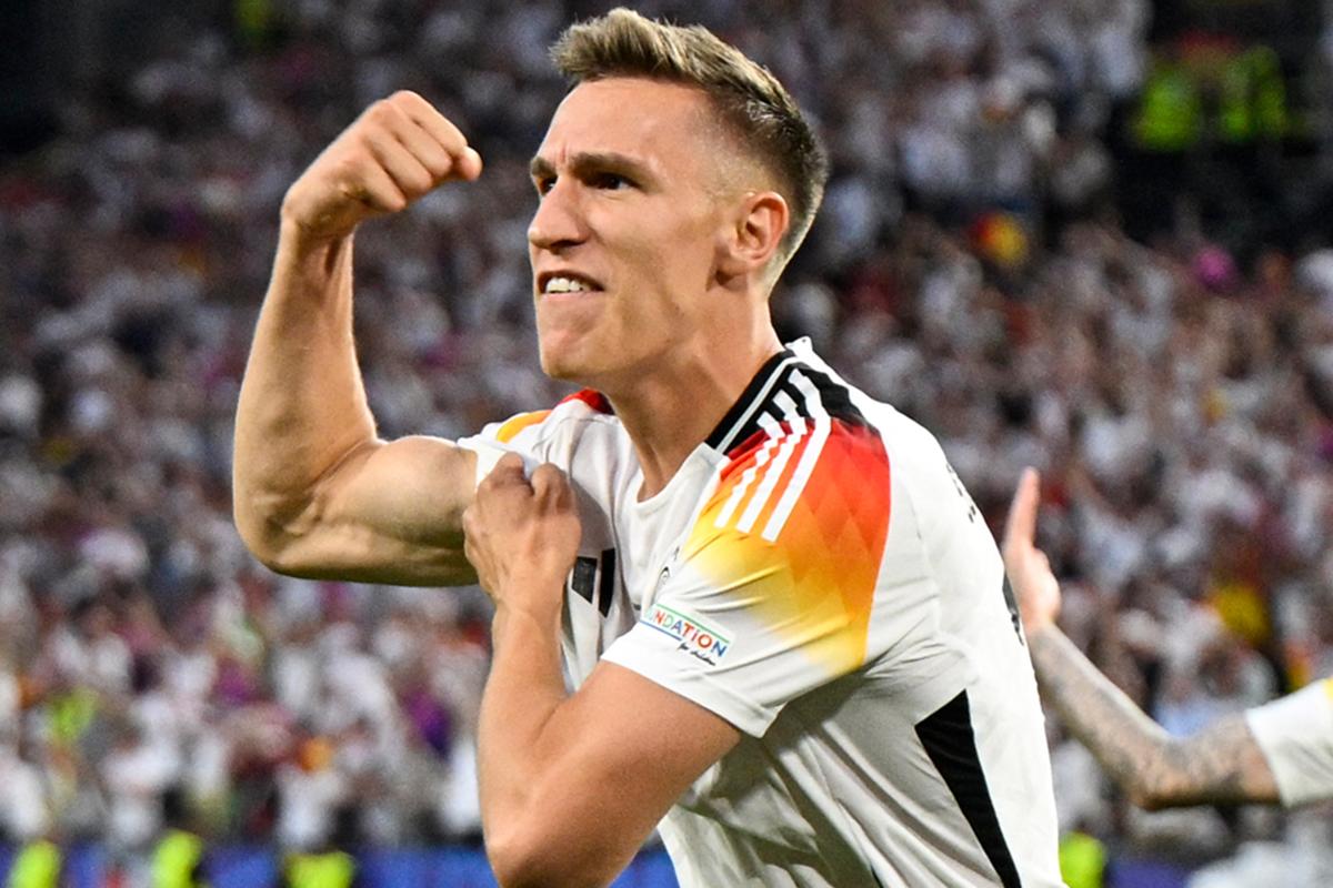 Barcelona va por el mejor central del mundo para sustituir a Ronald Araújo: Flick ya dio el 'ok'