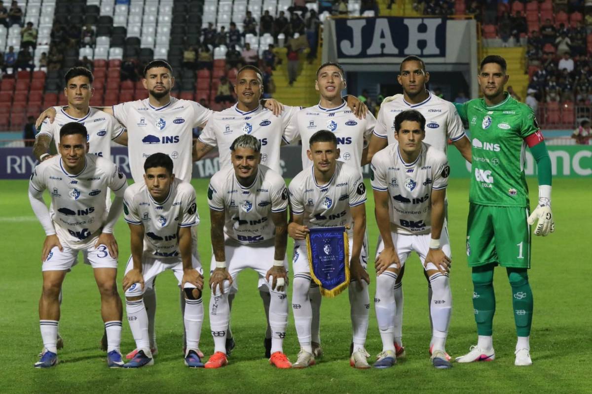 De este club era el jeque,  problema de Cartaginés y la mala noticia de Moya