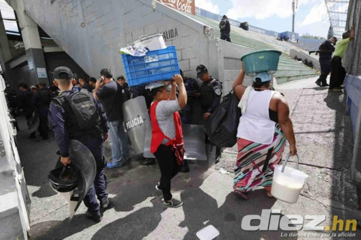 El llenazo en la final de ida entre Olimpia y Motagua en el Nacional