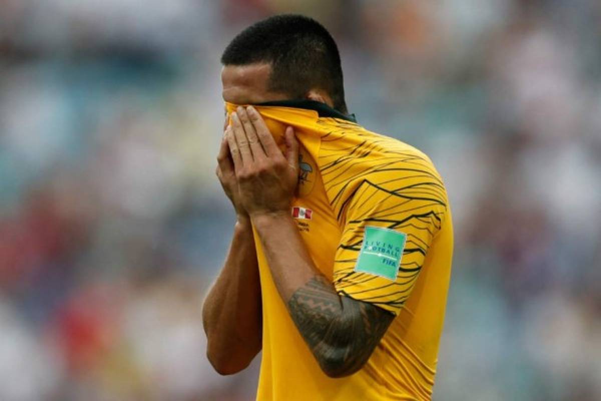 LO QUE NO SE VIO EN TV: Jugador peruano destrozado por penal fallado y el llanto de los aficionados