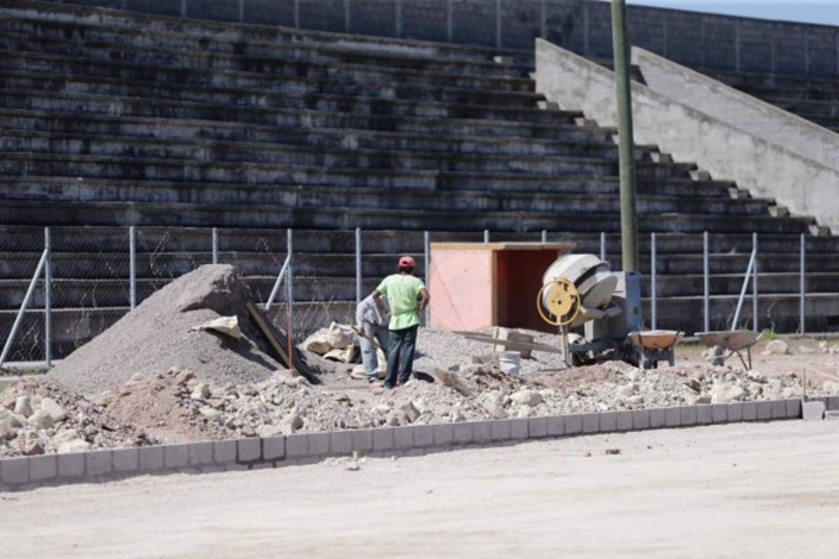 Estadio abandonado Roberto Suazo Córdova en La Paz recibe espectacular remodelación