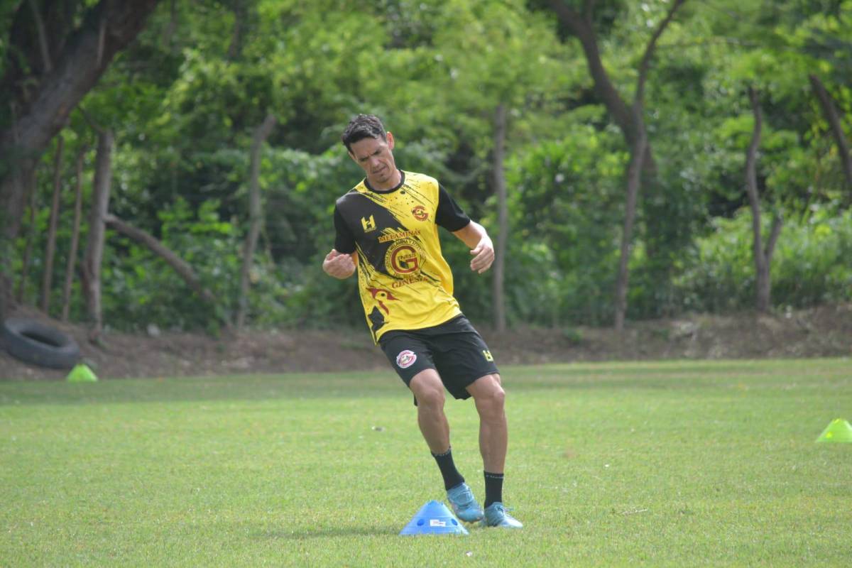 Los futbolistas claves del Génesis que construyeron el ascenso y tienen un puesto garantizado en primera división ¿Y cuántos fichajes han llegado?