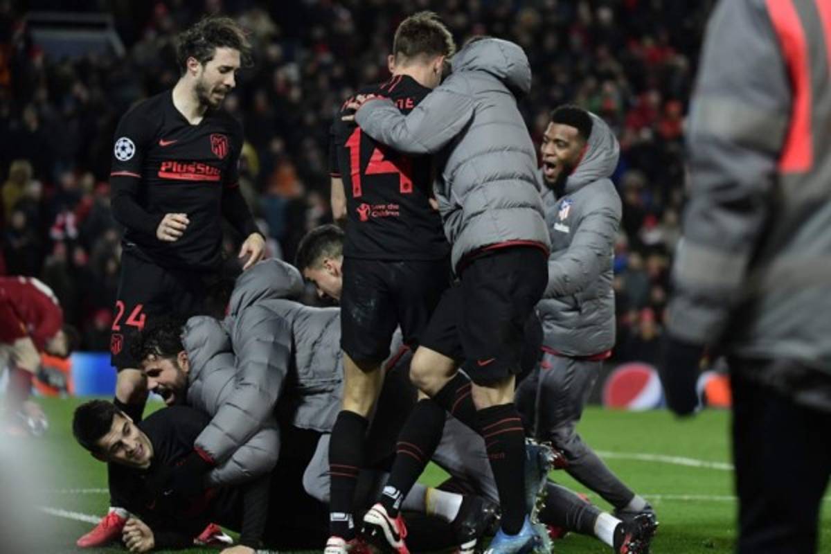 Cholo Simeone enloquece en Anfield; Jürgen Klopp muy triste pide perdón