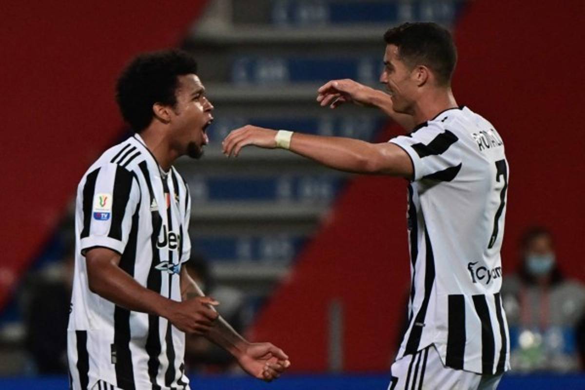 Cristiano, en ropa interior, y Buffon homenajeado: Así fue la celebración de la Juventus tras ganar la Coppa Italia