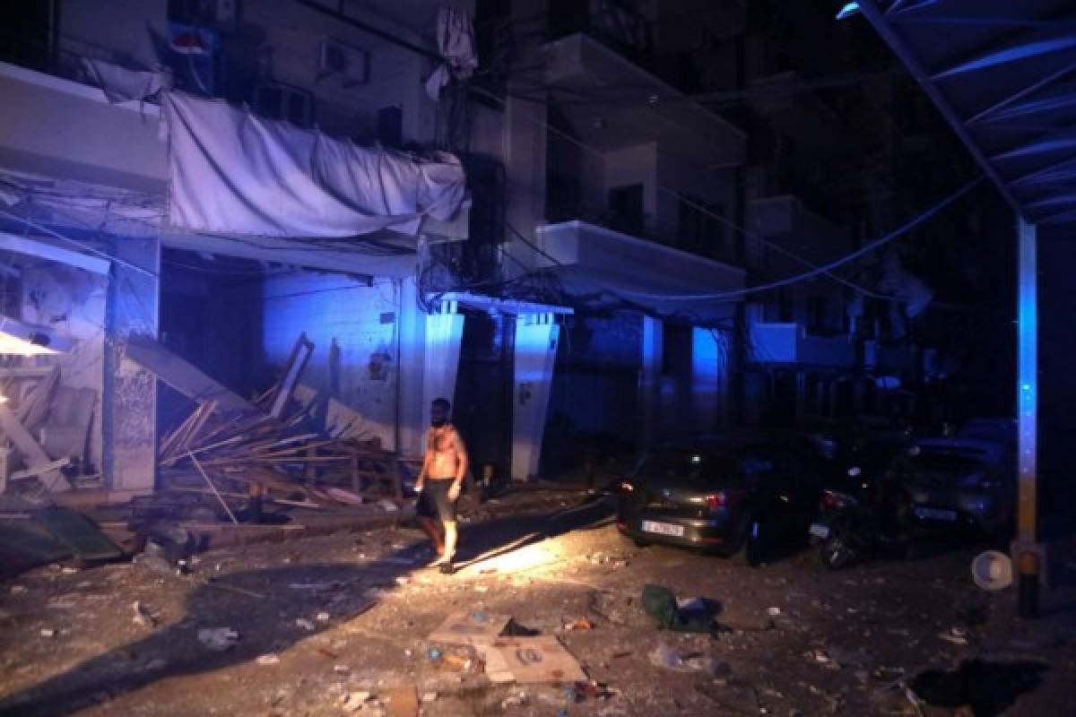 Lágrimas y muertos: Las impactantes nuevas imágenes de las explosiones en Beirut, Líbano