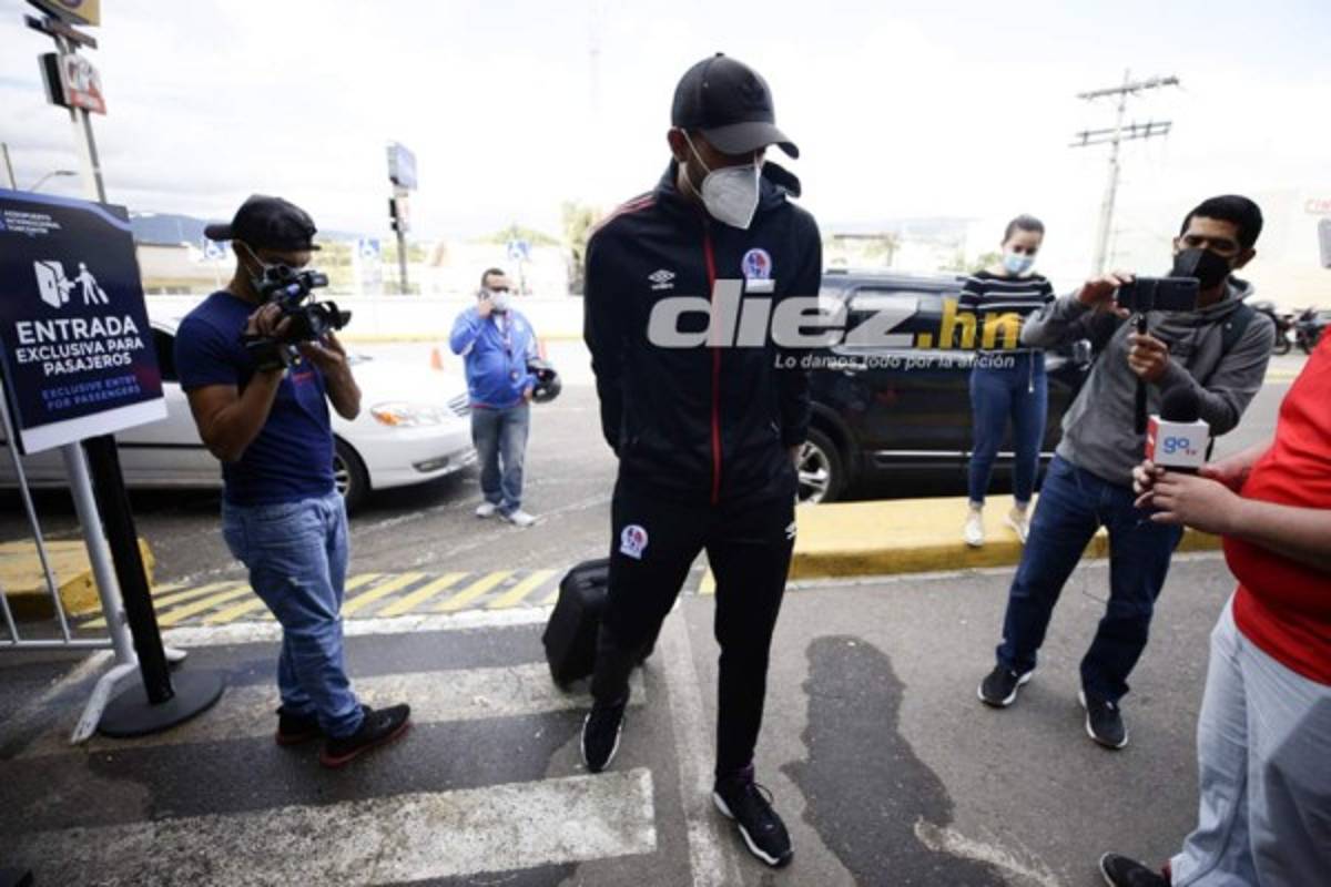 ¡Con las maletas llenas de ilusión! Las postales del viaje del Olimpia a Costa Rica para enfrentar a Alajuelense