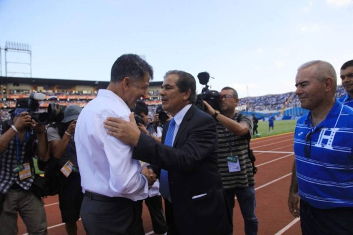 Las mejores fotos de Jorge Luis Pinto en un año con Honduras  