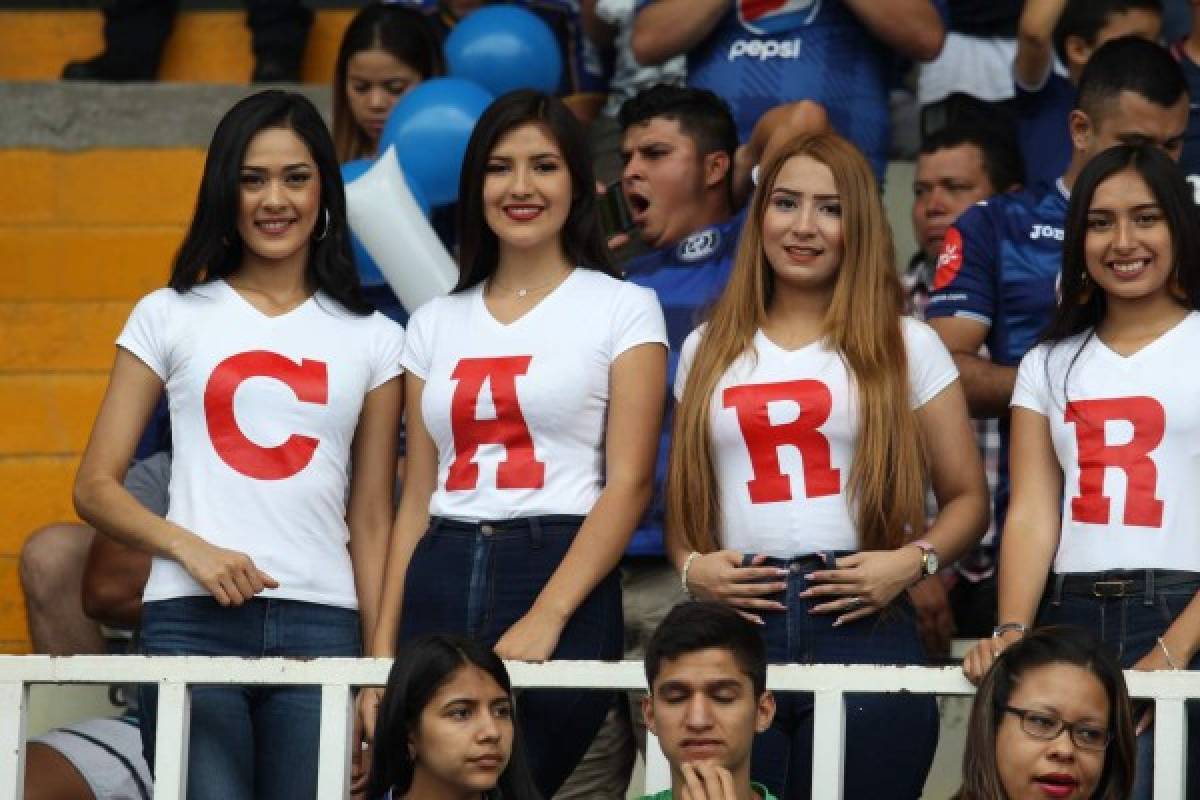 FOTOS: La belleza que impactó en la gran final entre Motagua y Marathón