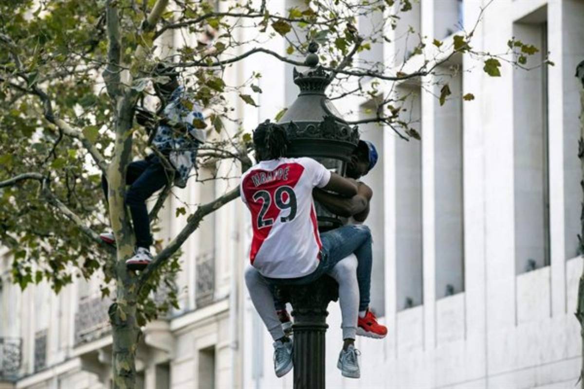 ¡La Copa está en casa! Francia explota de euforia tras conquistar Rusia 2018