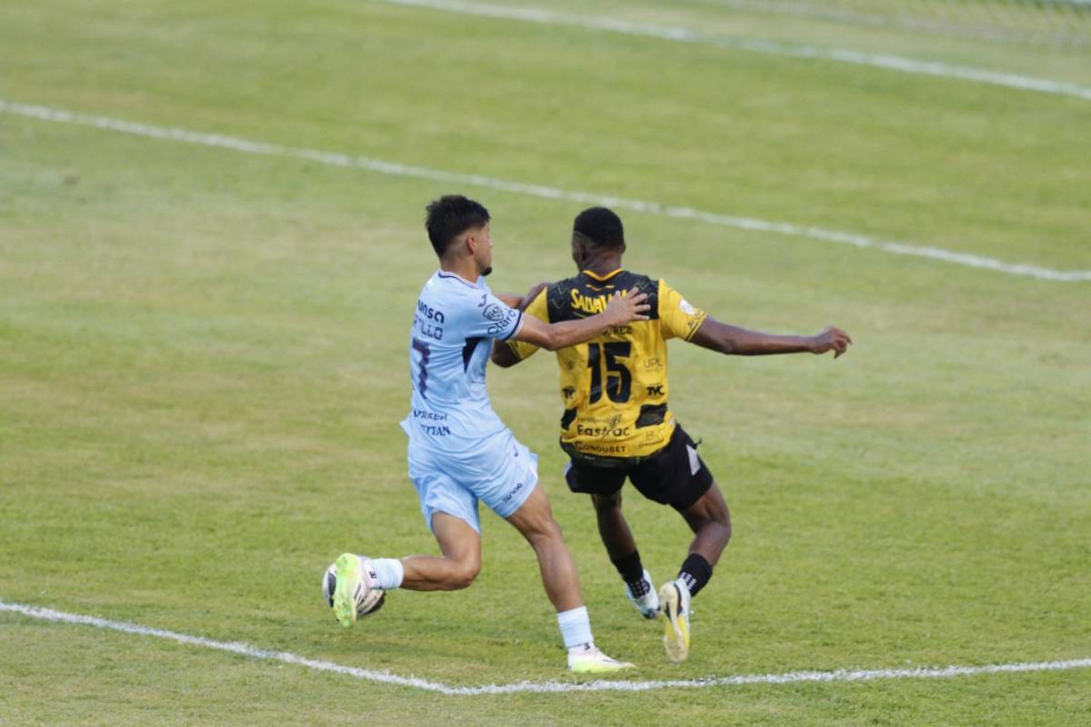 FOTOS: Dos exMotagua sorprenden, Real España sufre duro golpe, error infantil y el enojo que terminó en roja