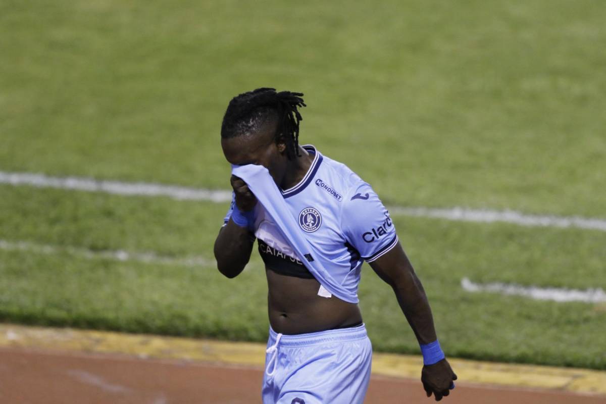 FOTOS: Dos exMotagua sorprenden, Real España sufre duro golpe, error infantil y el enojo que terminó en roja