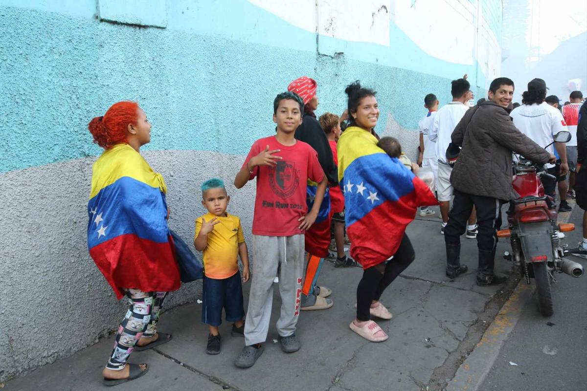 Olimpia vs Olancho FC: Los ‘gringos’ y venezolanos y lo que estos niños hicieron a los jugadores de potros en su llegada