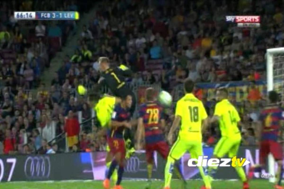 VIDEO: La horrible salida de Ter Stegen en el gol del Levante