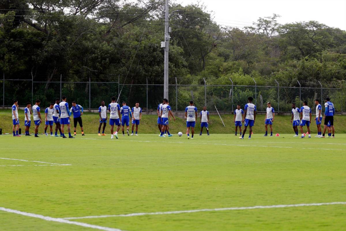 La ‘pinta’ que tira Francisco Martínez, jugador de Liga Mayor; Jorge Benguché reaparece y el nuevo integrante de la Selección de Honduras