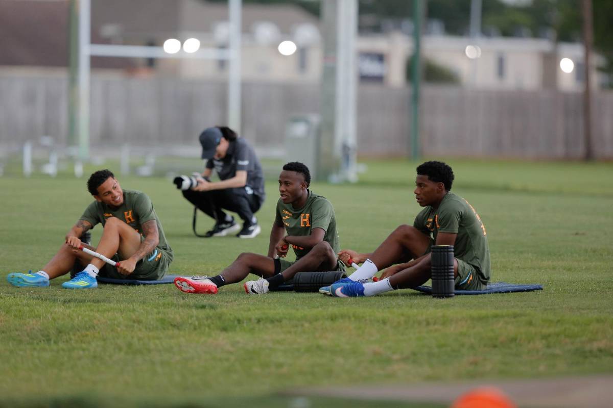 Con baja oficial y charlas de Francis, así fue el segundo entreno de Honduras