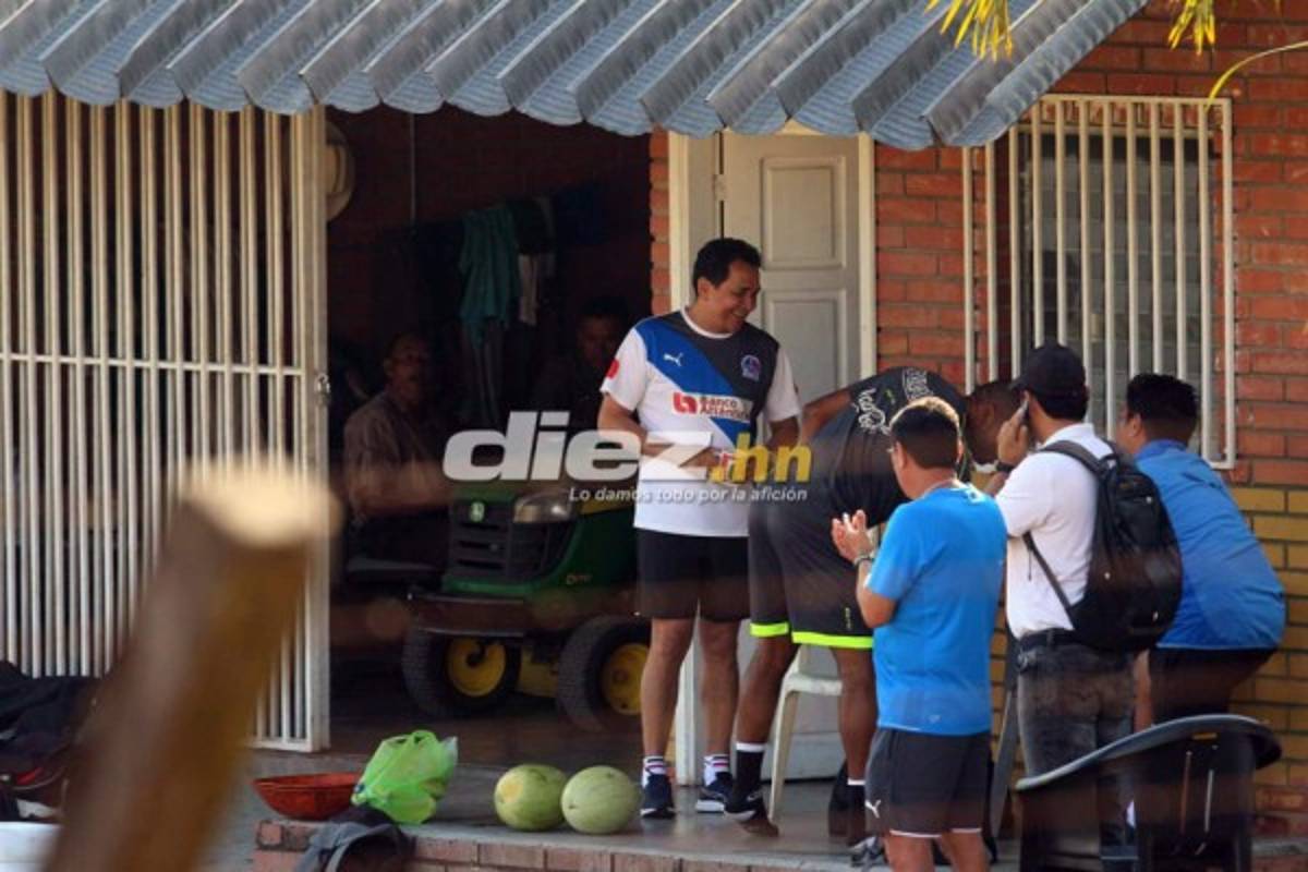¡Puso las cosas claras! Así fue el primer entreno de Nahún Espinoza con Olimpia