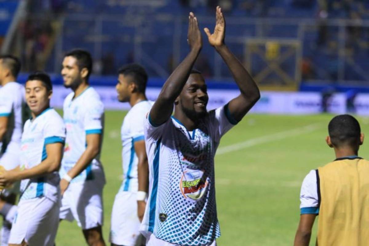 Fichajes: Comunicaciones ficha a hondureño; bombazo del Olimpia y Portigliatti suena en dos clubes