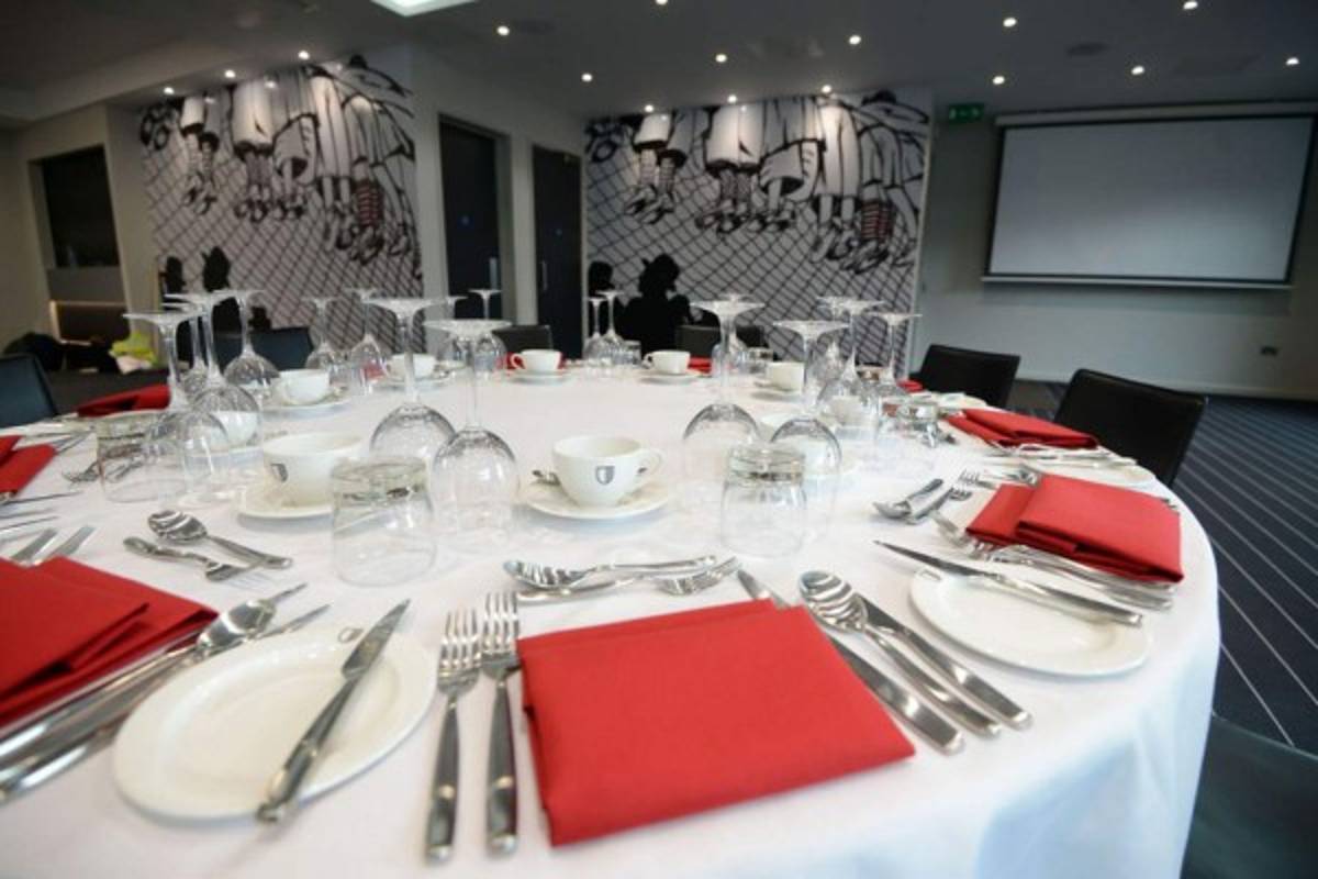 Ryan Giggs construye en Inglaterra el Hotel del Fútbol