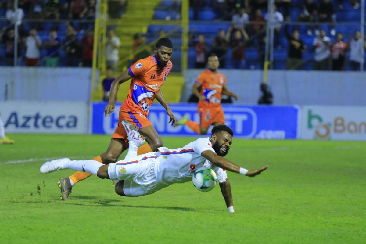 MERCADO: Motagua amarra cuatro fichajes y tiene bajas, Olimpia con una alta y Marathón contraataca y busca jugadores en el nido