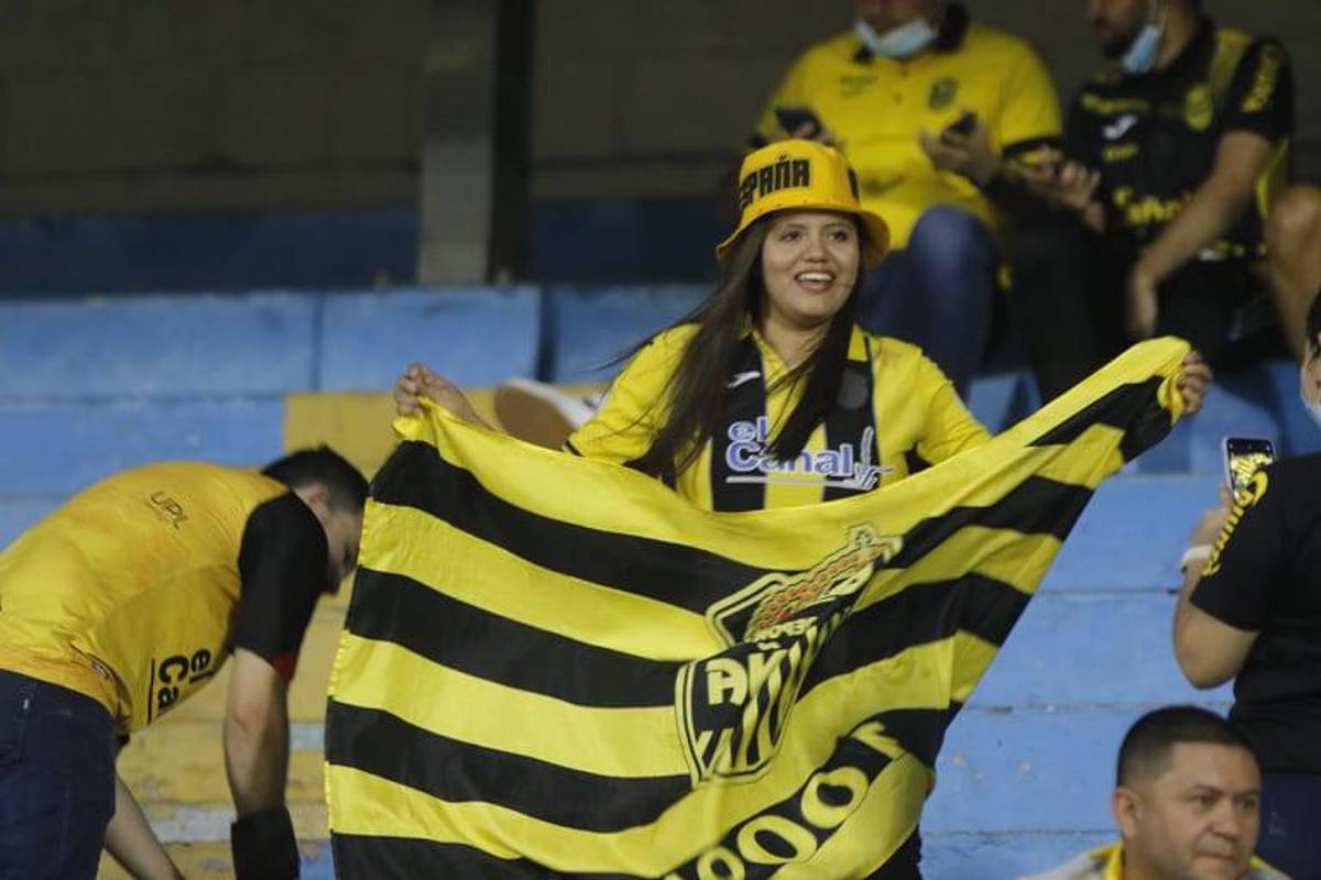 Las chicas de rosa: Las bellezas que nos dejó la jornada 12 de la Liga Nacional de Honduras ¡para enamorarse!