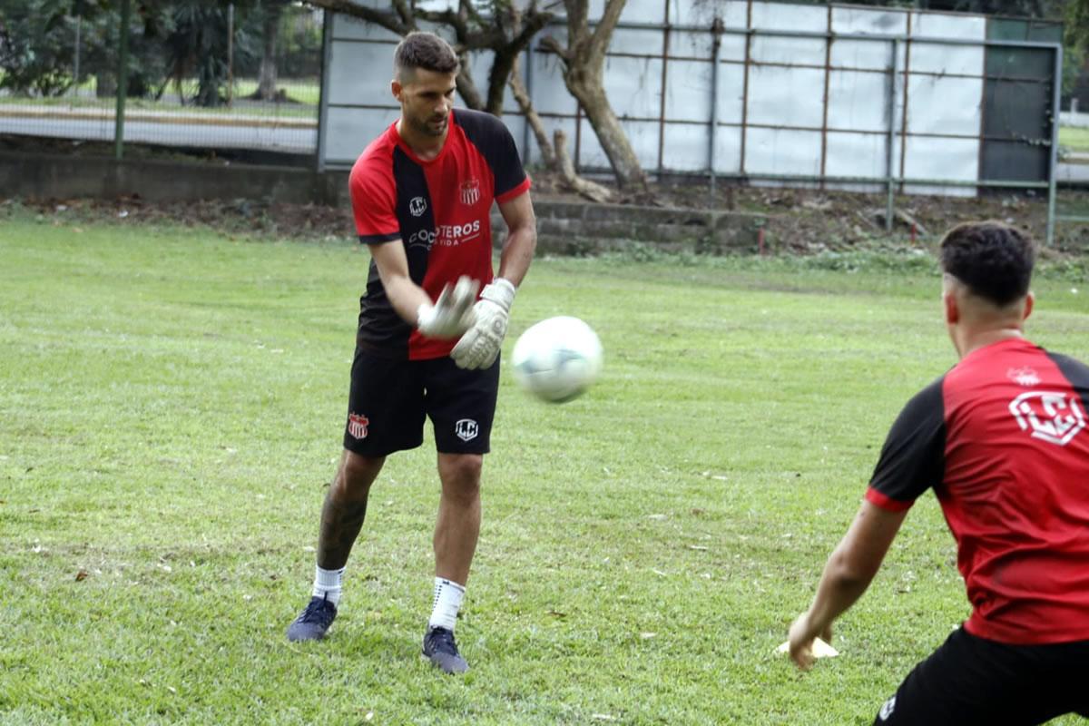 Extranjeros, mundialista y peligra figura de Real España: ¡20 jugadores que se quedaron sin contrato en Liga Nacional!