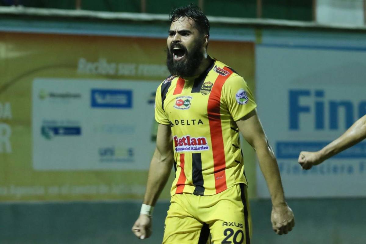 Se retiró en Olimpia pero sigue en el club: 25 futbolistas hondureños que se retiraron y quizá no te diste cuenta