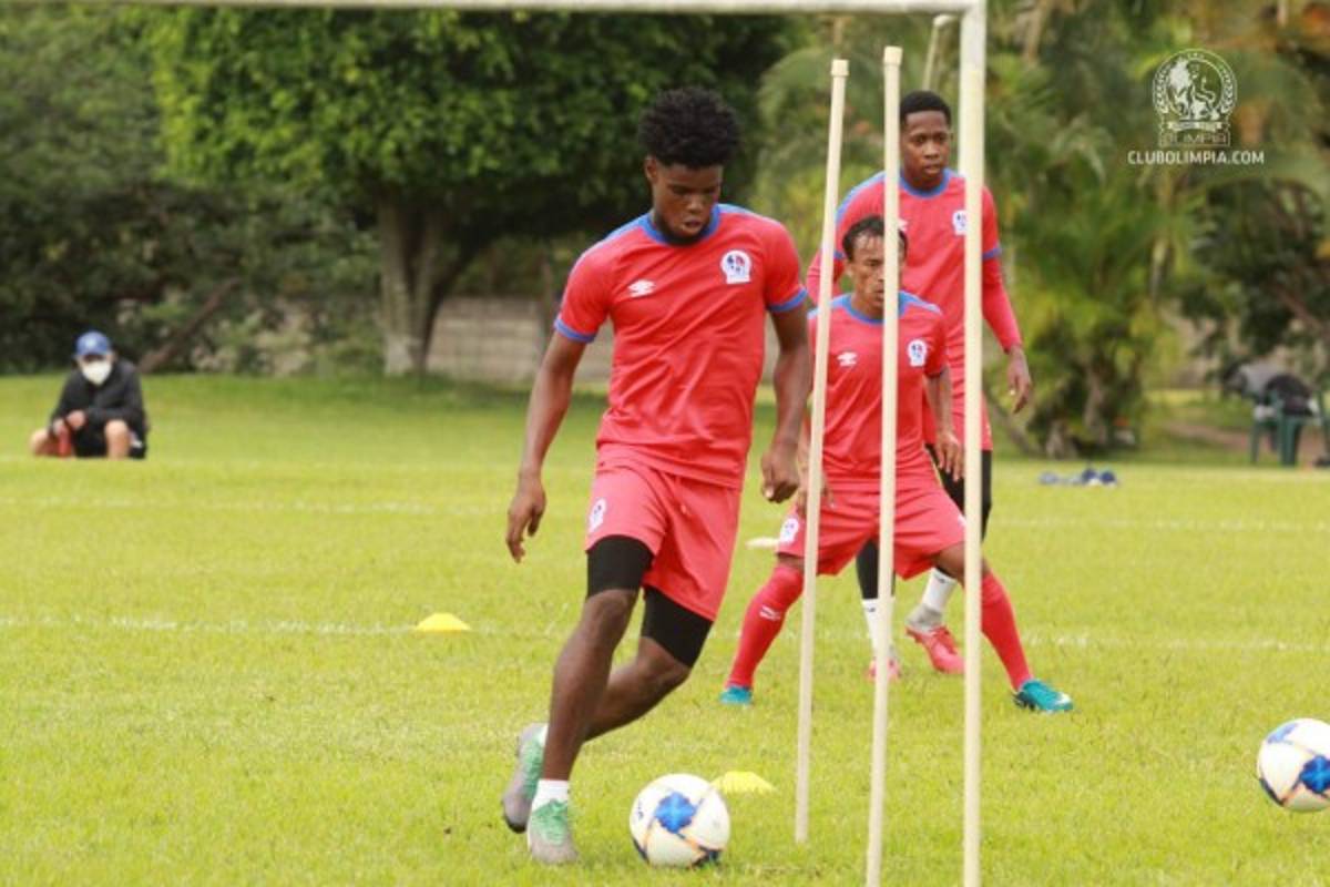 Con dos delanteros: El 11 del Olimpia que busca conquistar Orlando y sellar el pase a semifinales