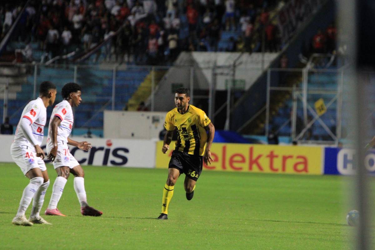 EL MERCADO: Real España abrió la chequera, barrida en Motagua, Olancho FC pone en jaque a los grandes y Olimpia hace anuncios