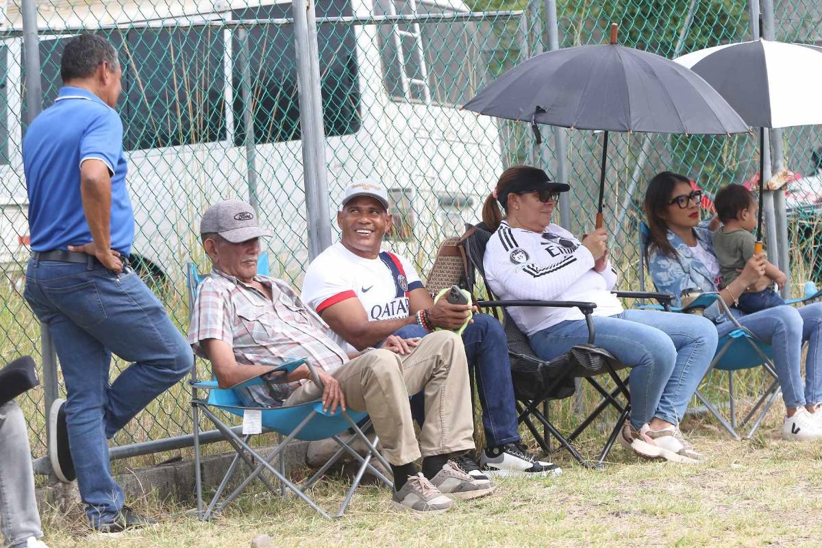 Dedicación a Demetri Gordon, sorpresas y festejos en la gran final de reservas Olimpia vs Motagua en Honduras