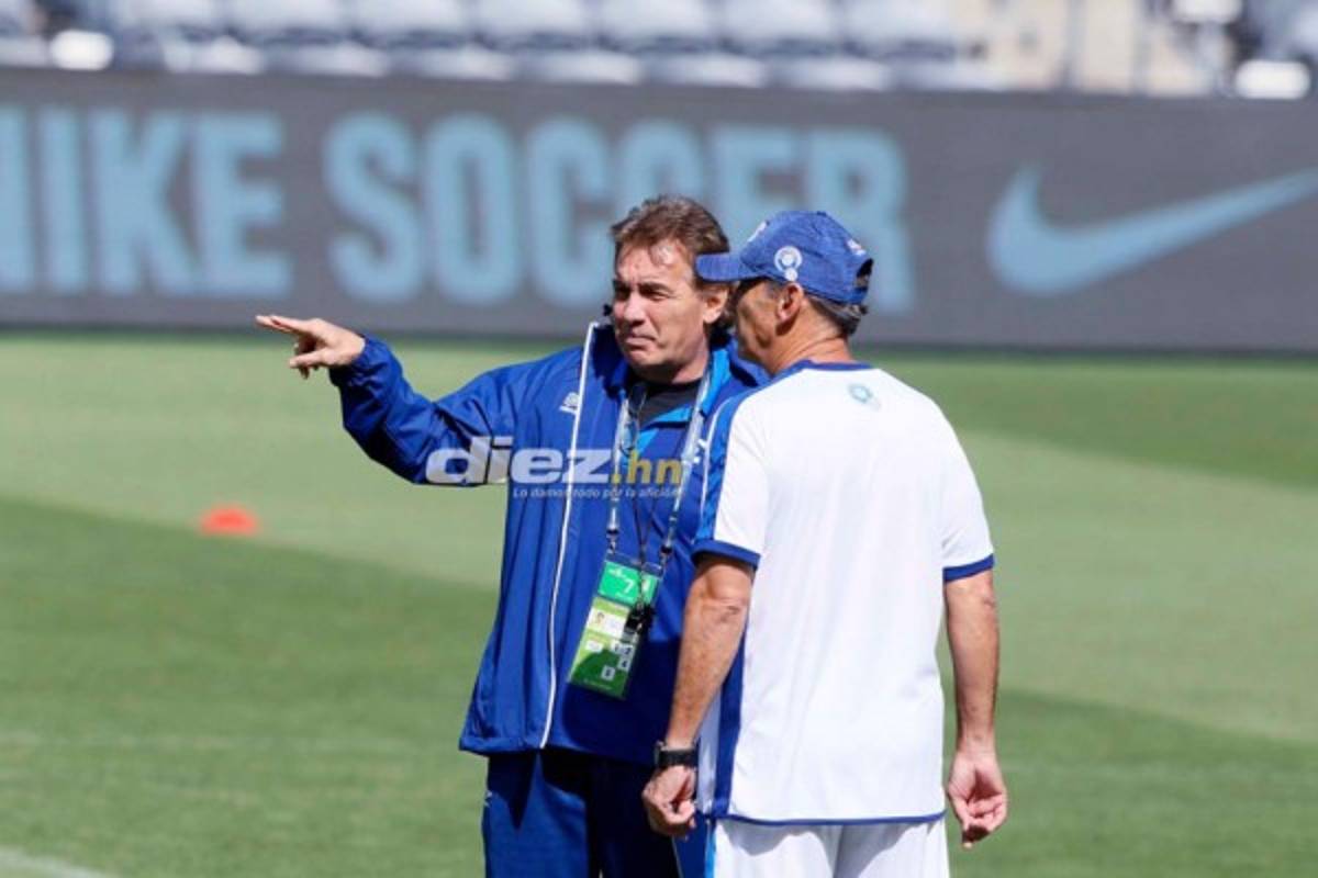 ¿Quién es la chica? Así fue el entreno de El Salvador previo al juego con Honduras