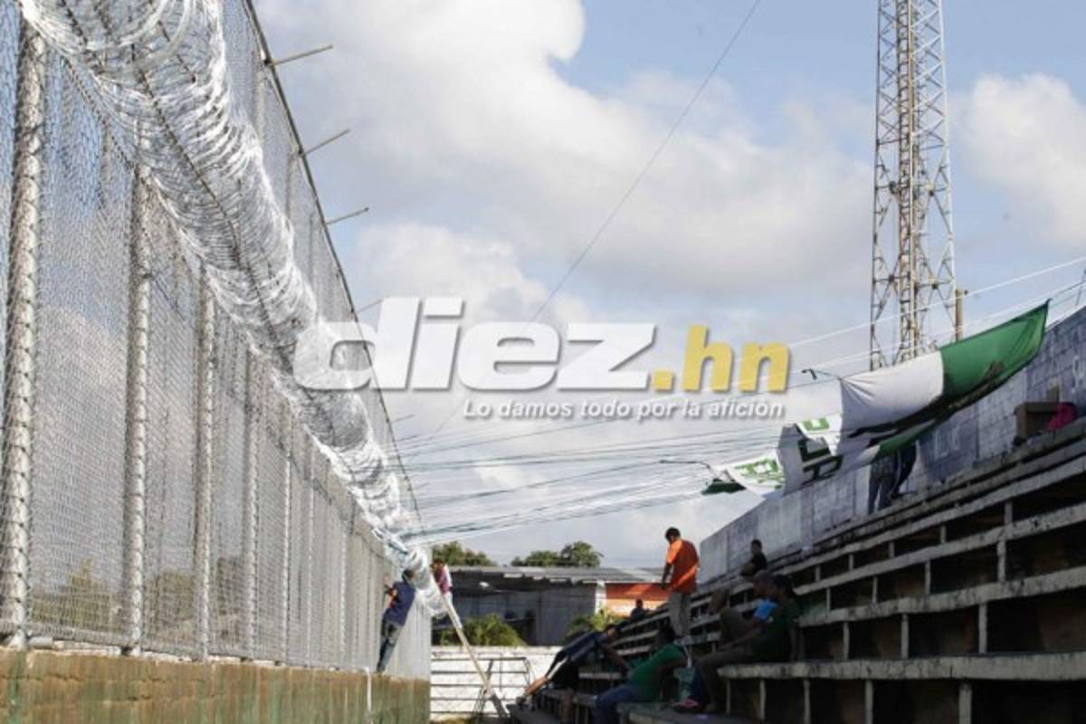 FOTOS: Así son las graderías móviles que se instalan en el Excélsior