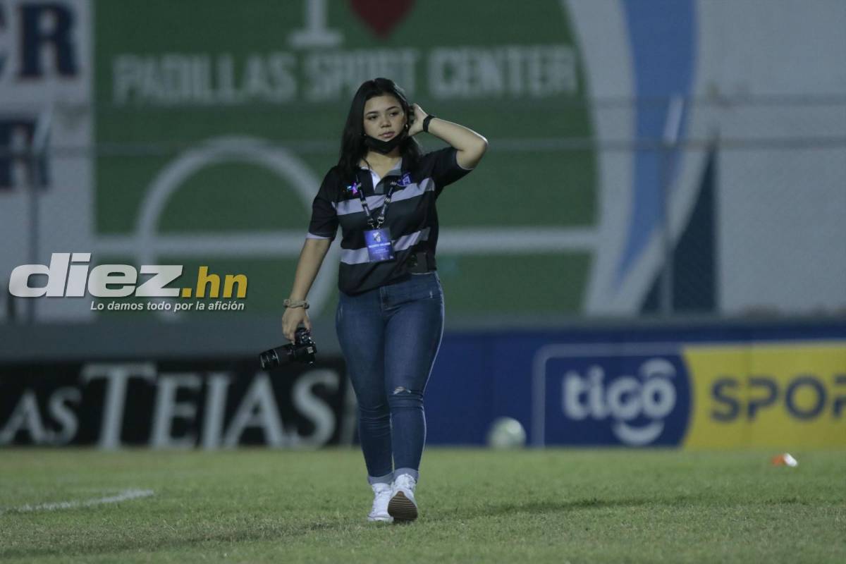 La emotiva imagen de Omar Elvir por el triunfo de Potros, bellas mujeres y lamentable lo que ocurrió otra vez en La Ceiba