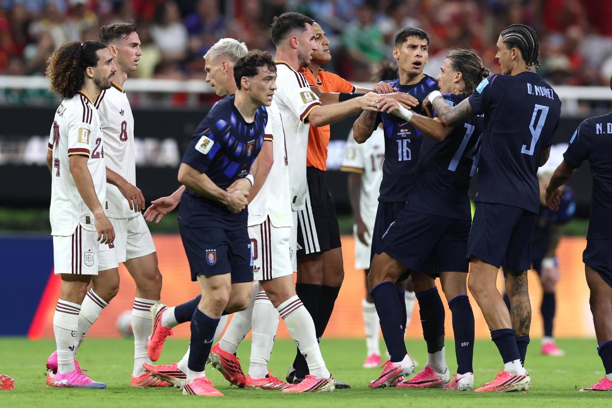 Uruguay quedó llorando: fea bronca de Bielsa y señalan el culpable