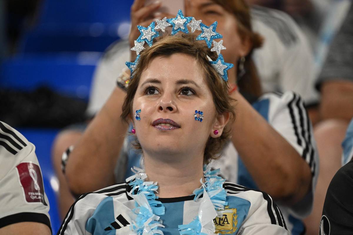 La hermosa qatarí apoyando a Argentina, la despampanante mexicana y las bellas damas de Arabia Saudita
