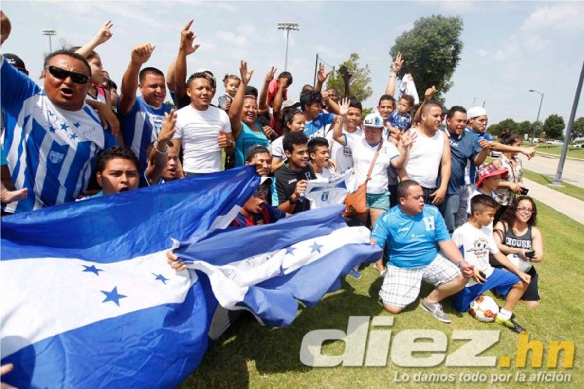 Selección hondureña recibe el apoyo de su afición en Dallas pervio debut en la Copa Oro