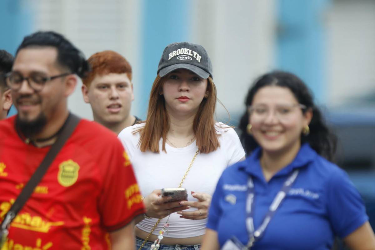 El clásico más lindo de Honduras: las bellas chicas que se engalanaron el Real España-Olimpia ¿Quién es la modelo?