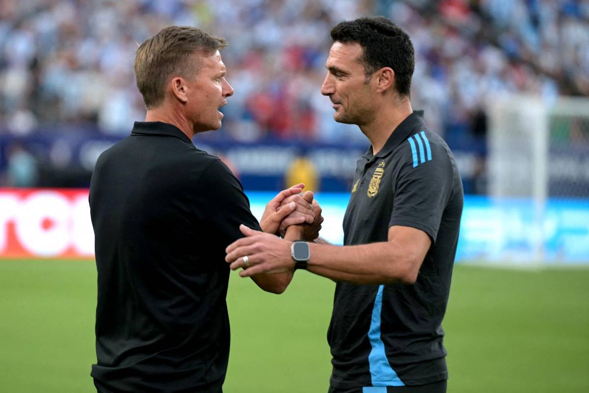 La locura que hizo el Dibu, la revisión del VAR en el gol de Messi, el pelotazo a De Paul y el lesionado en el Argentina-Canadá