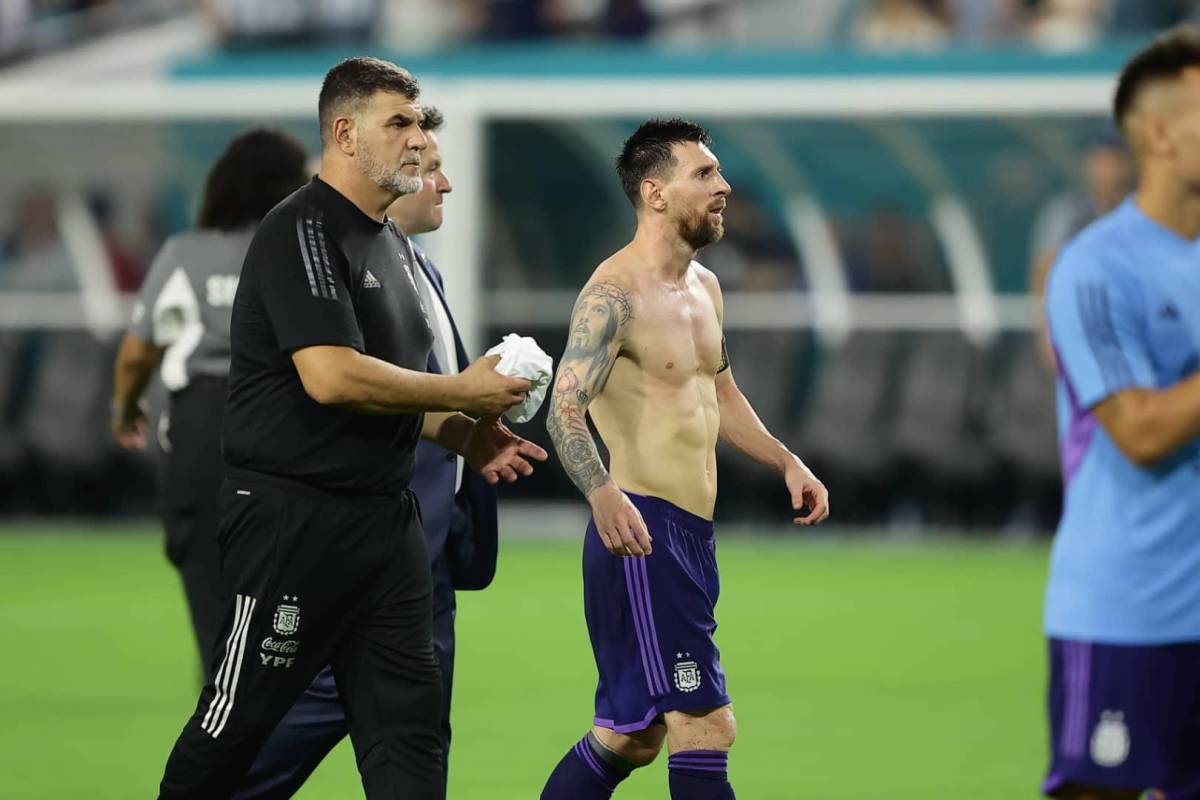 El futbolista de Honduras que intercambió camisa con Messi en el amistoso ante Argentina: se la pidió desde temprano