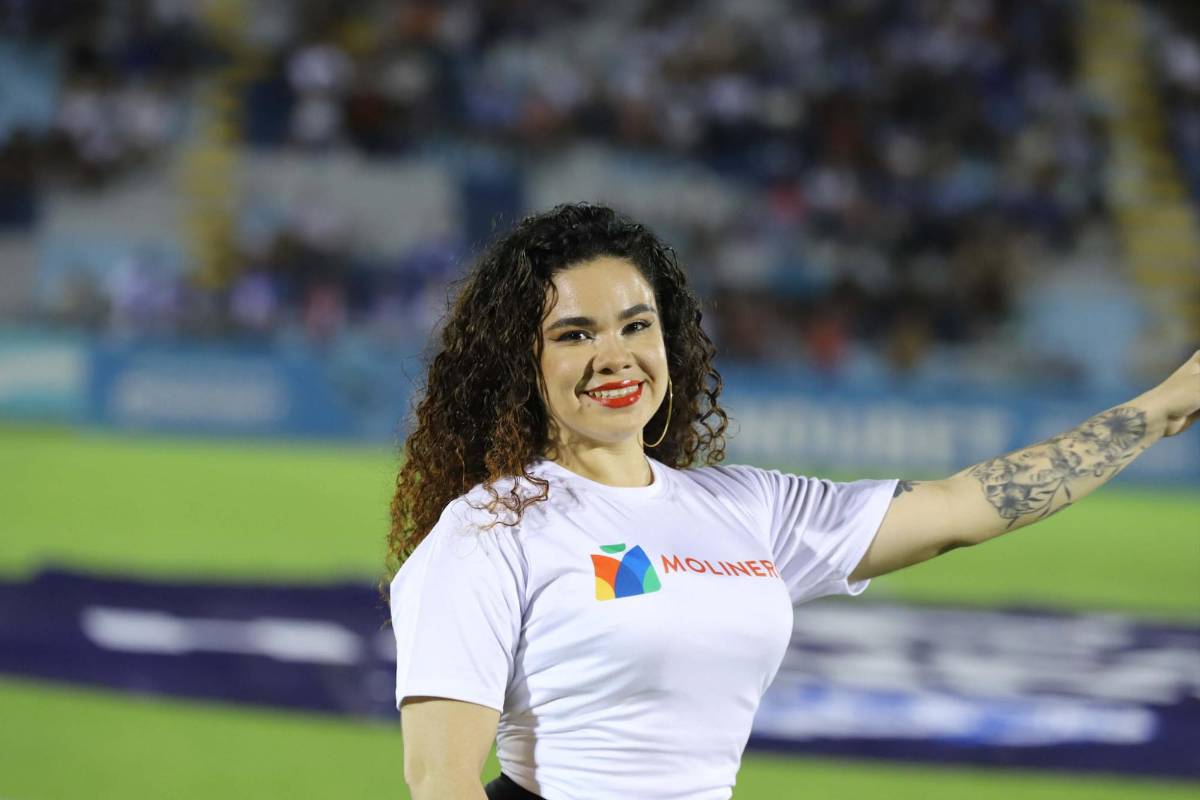 ¿Quién es la guapa colocha que robó suspiros en La Ceiba? La belleza y las familias coparon el duelo Victoria vs Olimpia