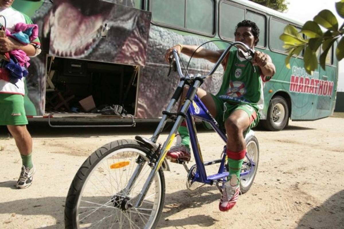 FOTOS: Así era el look de los futbolistas hondureños hace una década
