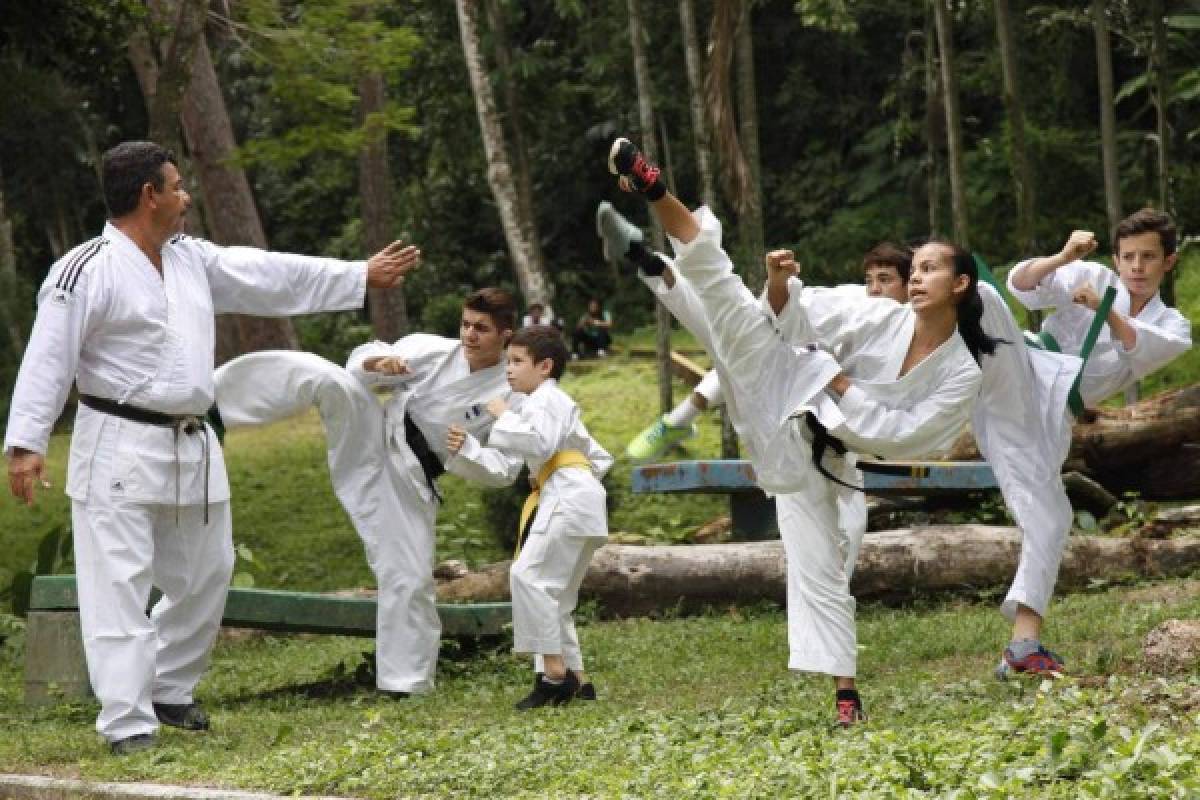 FOTOS: familia Armijo, el karate corre por su sangre