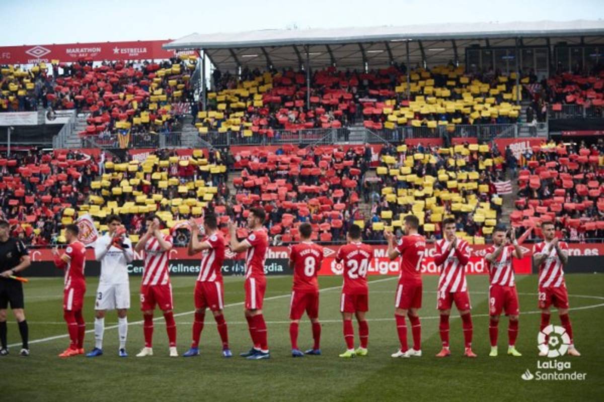 No viste en TV: El lamento de Suárez, Messi cambia camisa y el ambientazo en Montilivi