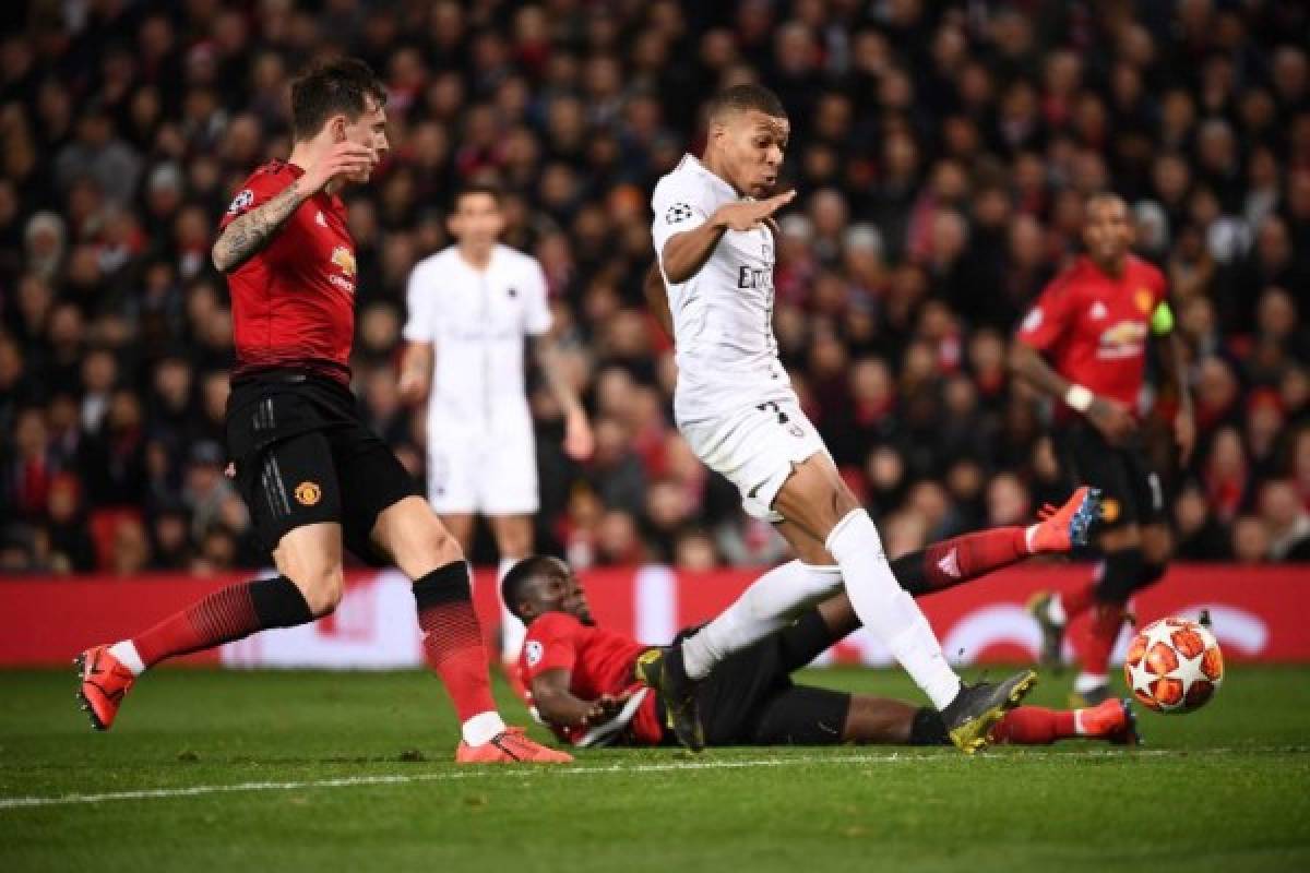 Fotos: Di María y su ''cervecita'' en el triunfo del PSG sobre el Manchester United