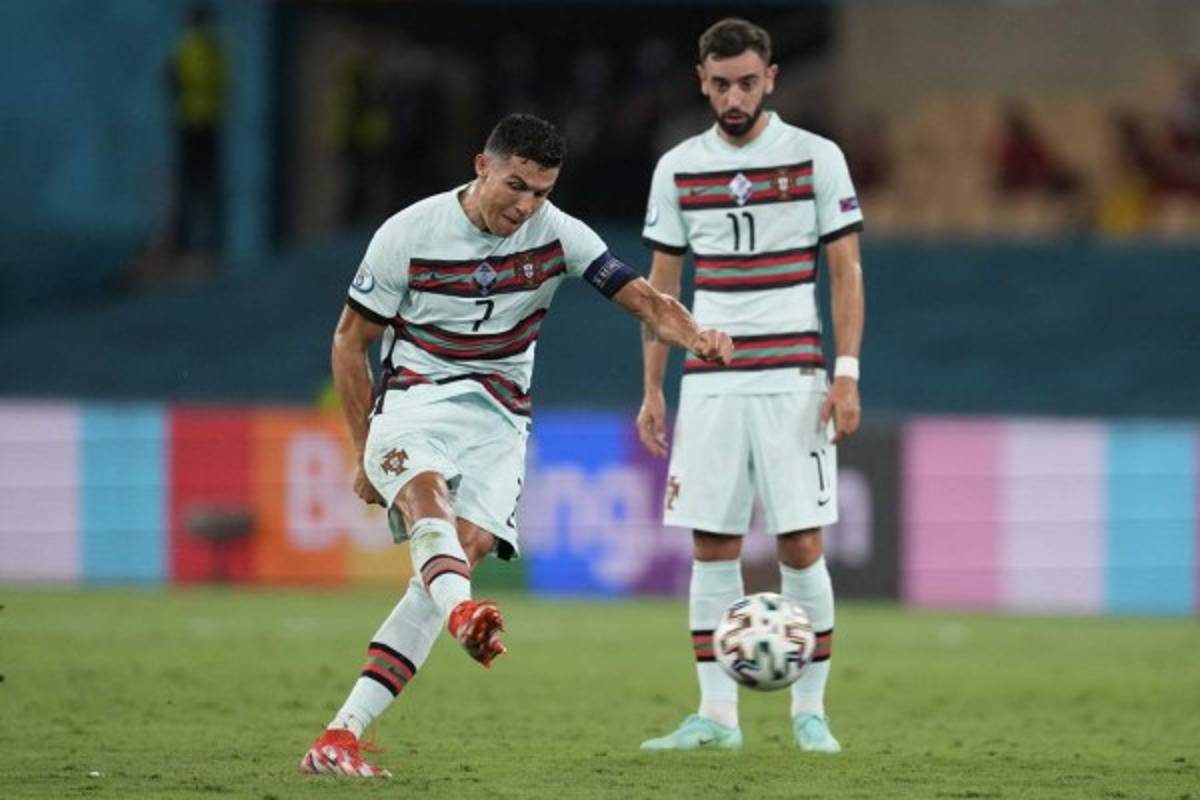 El adiós de CR7: Abrazo con Lukaku y crack del Real Madrid, rostro de indignación y el arrojo del brazalete