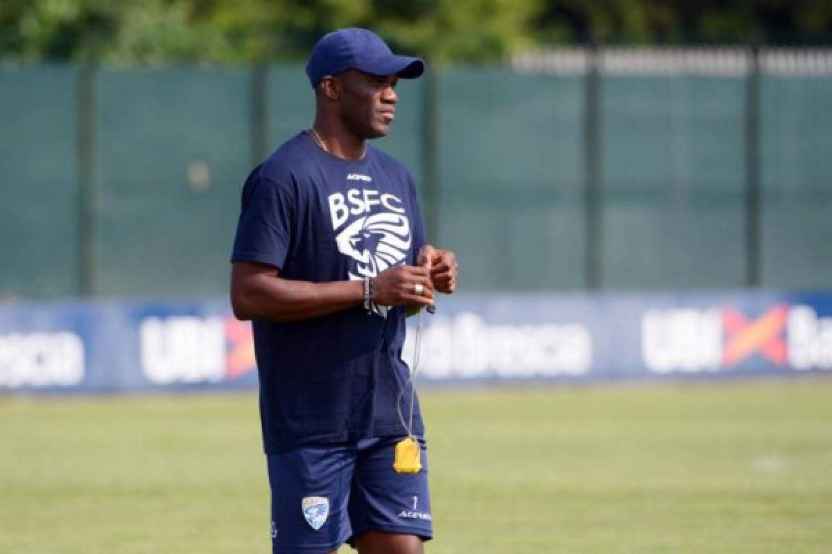 En fotos: Míster David Suazo y su primer entrenamiento con el Brescia de Italia