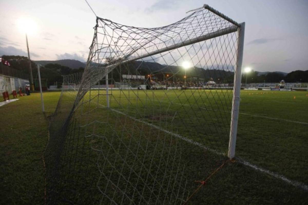 Así son las canchas donde se juega el Ascenso en el norte de Honduras