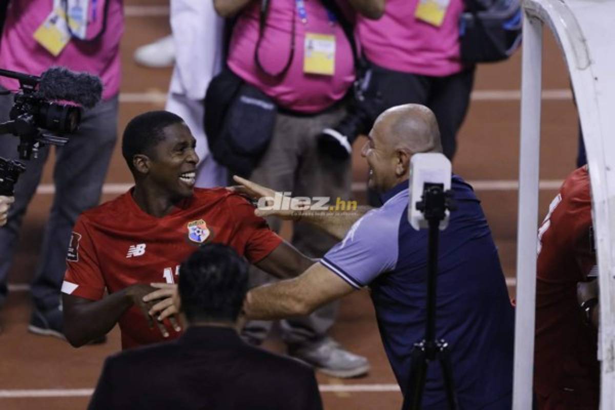 Las impactantes y desgarradoras fotos de los futbolistas de Honduras en el Olímpico y el júbilo de los panameños