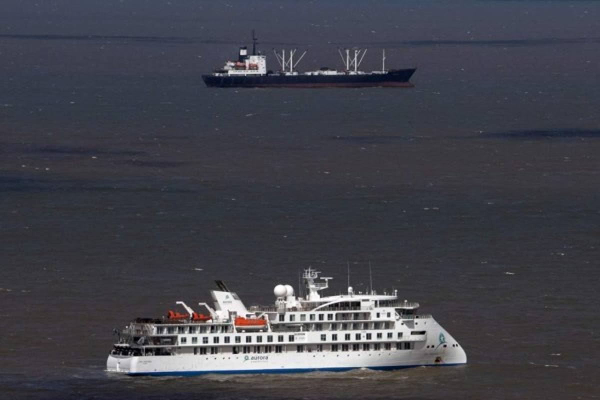 Greg Mortimer, el crucero que atracó en Montevideo con más de 100 casos de coronavirus